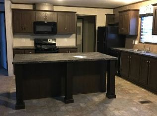 301 Hunters Rill, Oxford, MI 48371