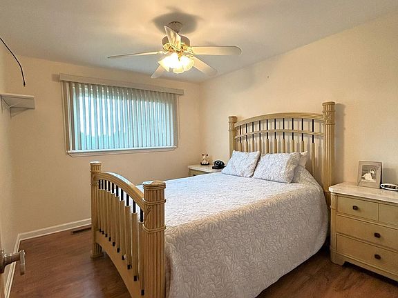 20th image of 1038 Newton Ln