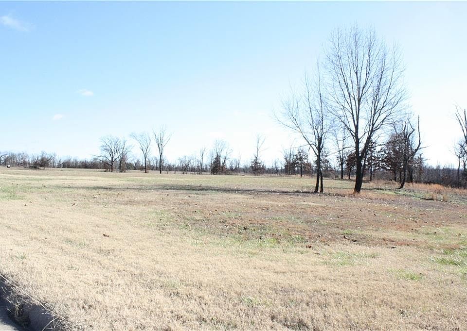 2nd image of 18264 Pepper Hills Dr