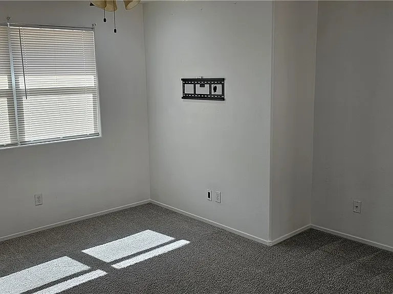 7451 Benlomond Ave — Photo 17