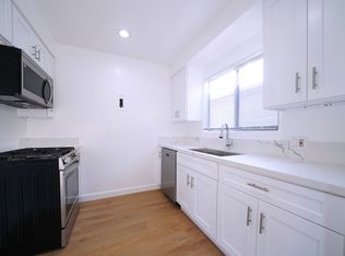 12410 Chandler Blvd #13, Valley Village, CA 91607