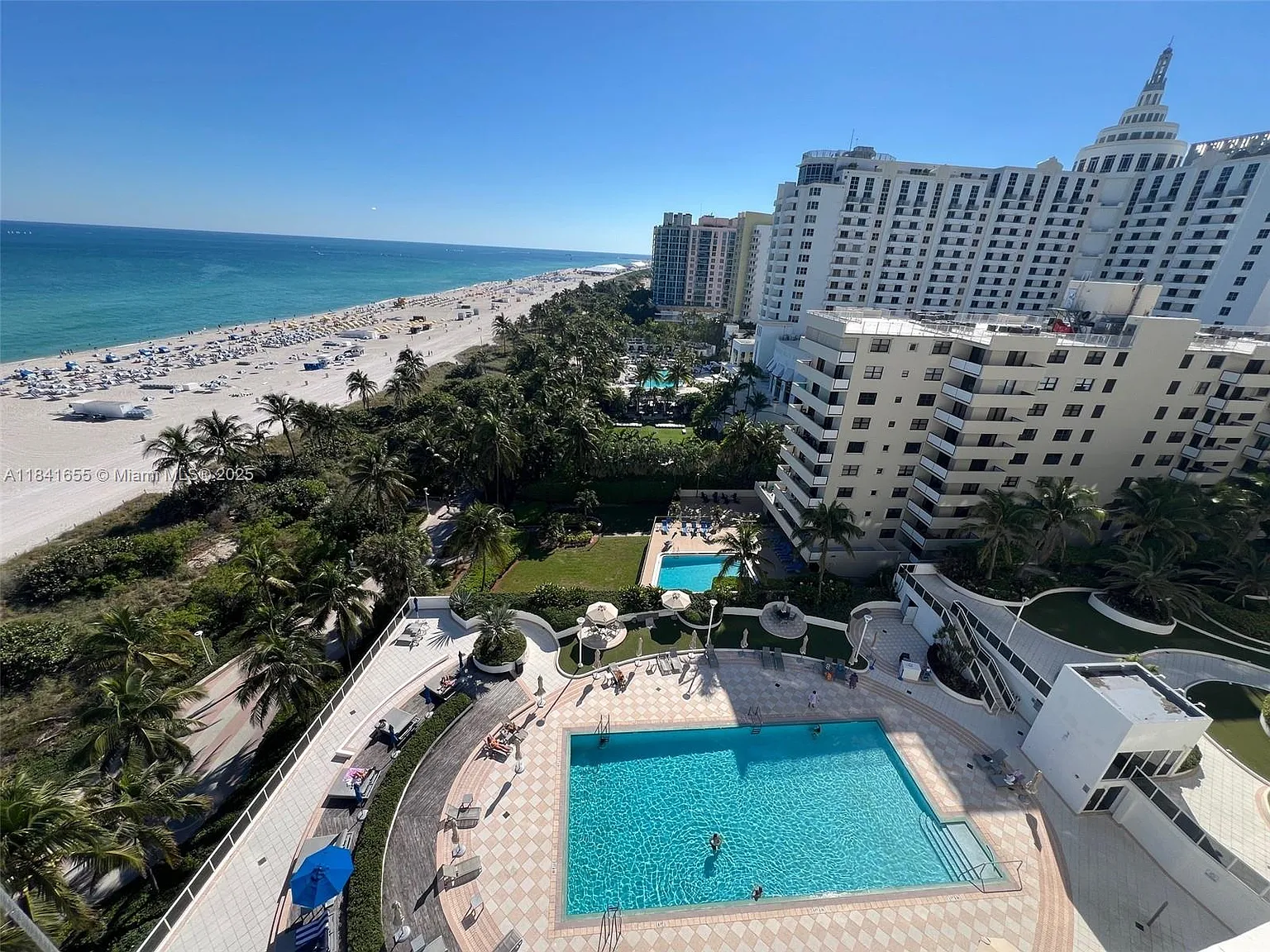 The Decoplage Condo — Photo 4