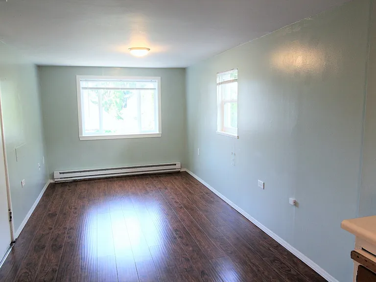 5245 12th Ave NE #BASEMENT — Photo 4