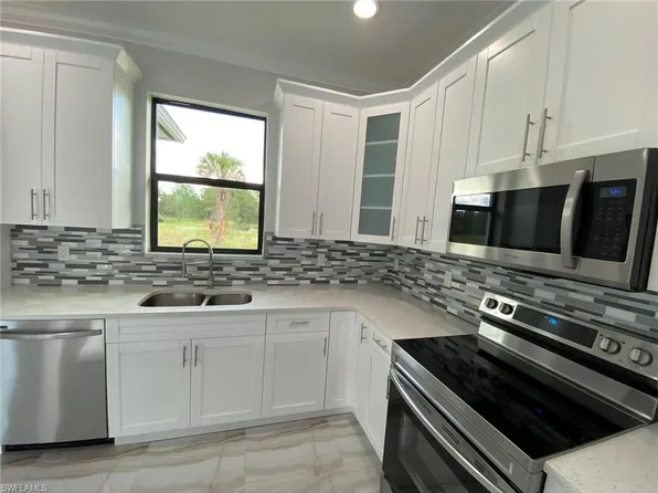 4362 40th St NE, Naples, FL 34120