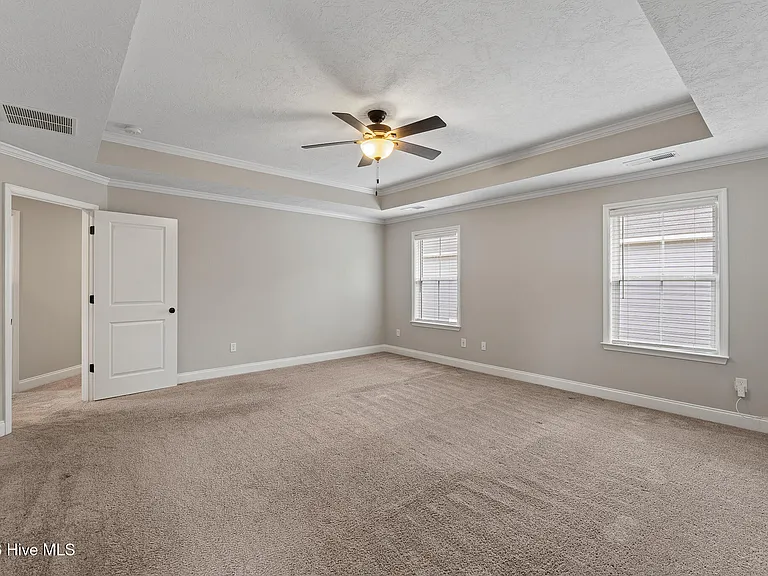 2097 Limerick Ct — Photo 8