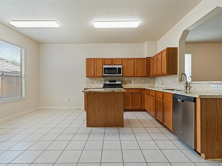 7814 Yaupon Ranch Ct — Photo 13