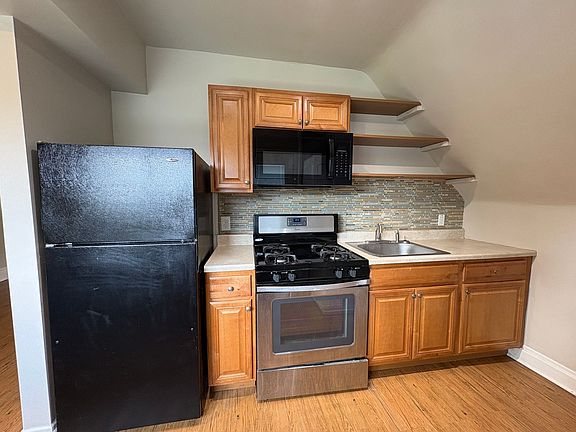 2nd image of 416 N Home Ave APT 5