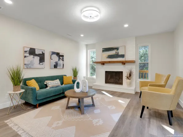 139 Canyon Oaks, Hollywood Park, TX 78232