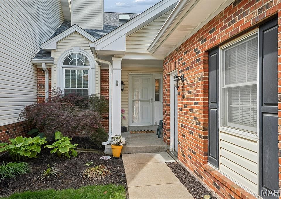 7326 Westover Colonial Ln, Saint Louis, MO 63119 | Zillow