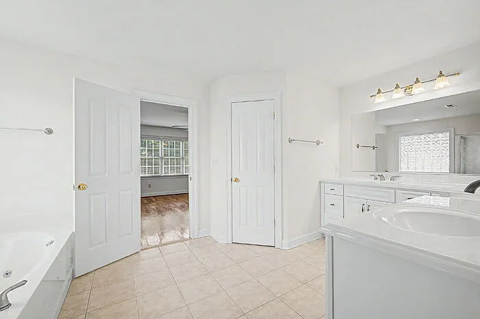 11000 Ellis Meadows Ln — Photo 33