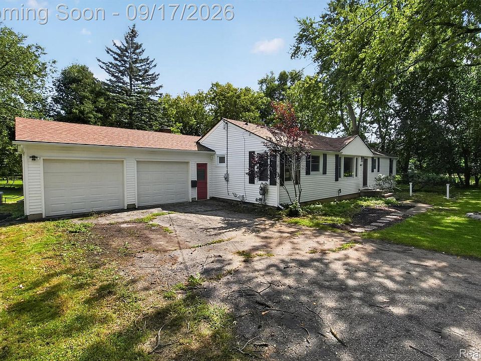 1st image of 807 S Oak St