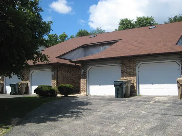 34 Sinykin Cir, Madison, WI 53714