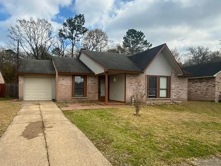22726 Melham Ln — Photo 2