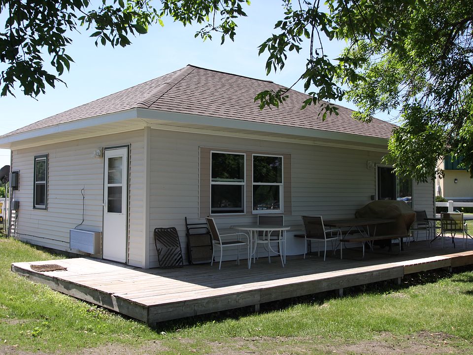 1st image of 23585 N Lakeshore Dr