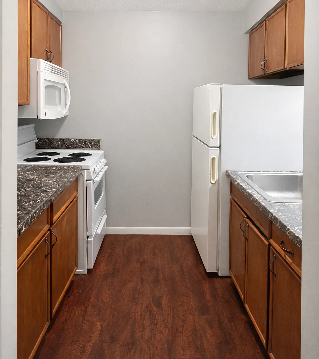 1 bed, $890 — Photo 3