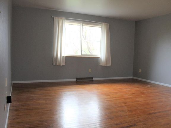 3rd image of 1080 W 8th Avenue Dr