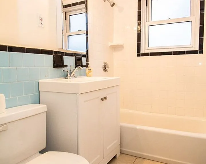 95 Chestnut St #18 — Photo 9