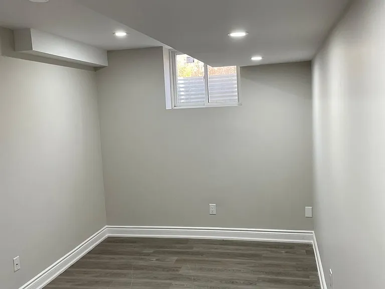33 Nomad Cres #BASEMENT — Photo 6