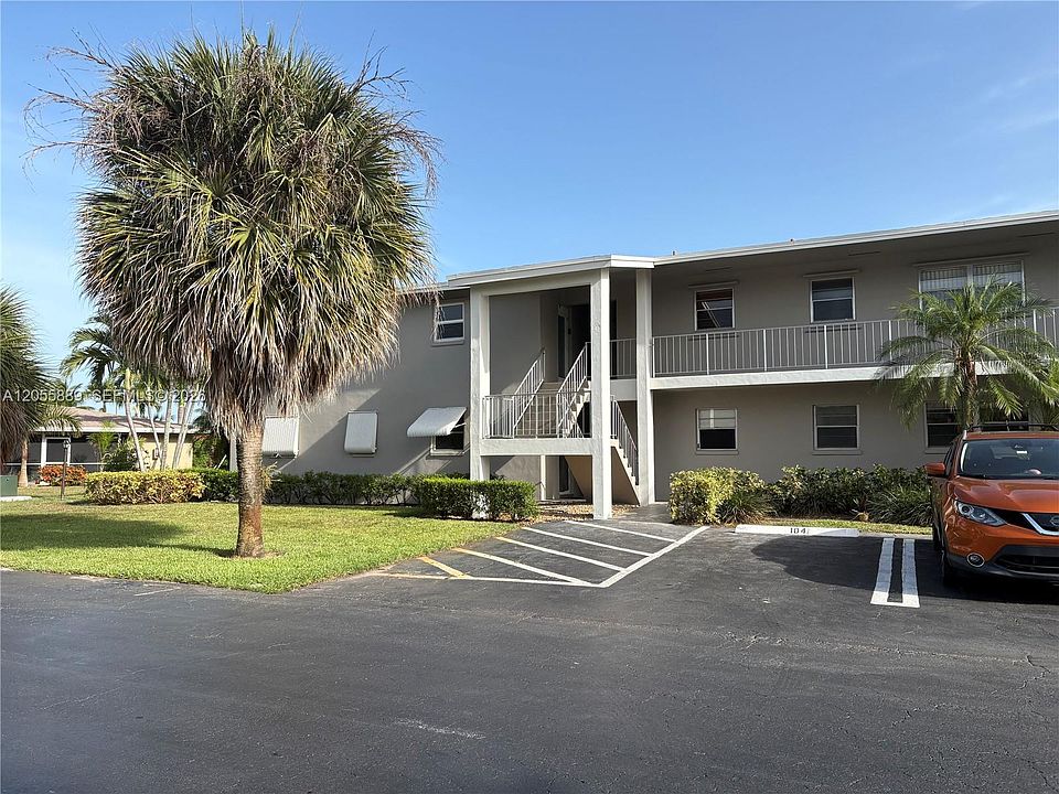 1st image of 306 Circle Dr S APT 203