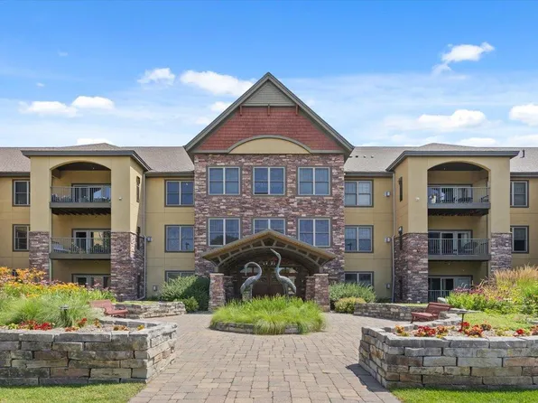 1940 Fulham St APT 207, Roseville, MN 55113