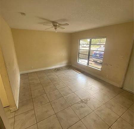2nd image of 820 NW 6th Ave