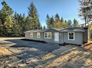 574 SW Wycoff Rd, Pt Orchard, WA 98367