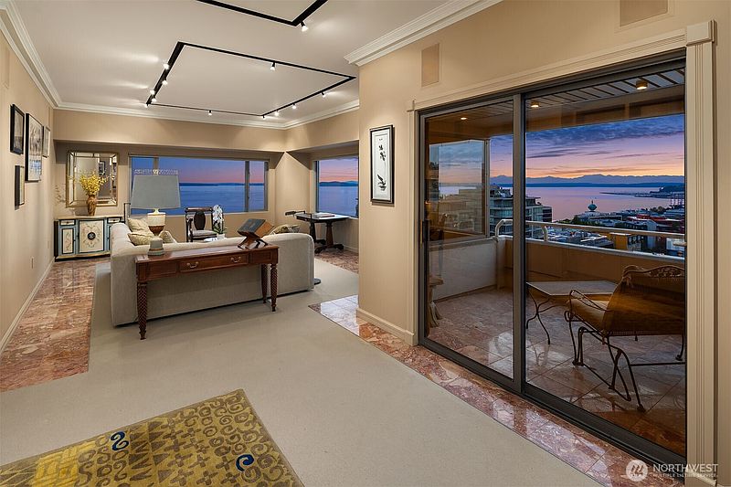 4th image of 2821 2nd Avenue #1102/3