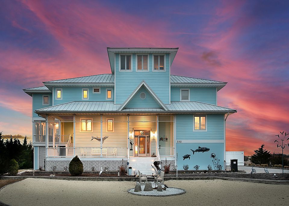 1st image of 2112 N Bay Shore Dr
