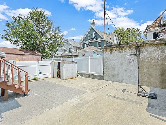 5th image of 9451 118th St