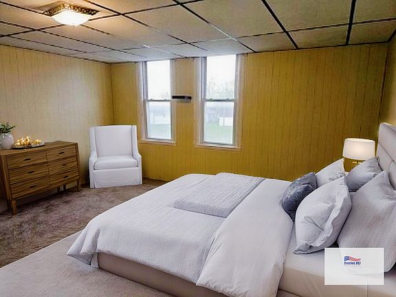 2nd image of 18 E Lapeer St #17457893