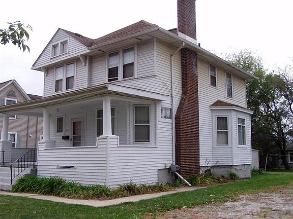 3rd image of 215 N Prospect St