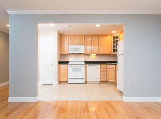 70 Warren Ave APT 2-2, Chelsea, MA 02150