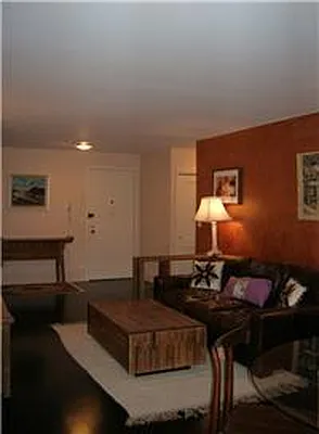 Sold by Metropolitan Res. Partners | media 26