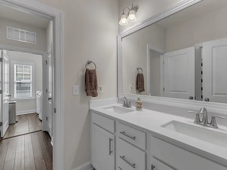 1526 Cloverfield Ct — Photo 24