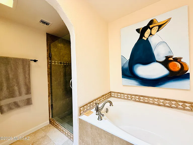 1216 E Camino Diestro — Photo 12