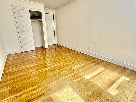 5th image of 412 E 50th St APT 4B