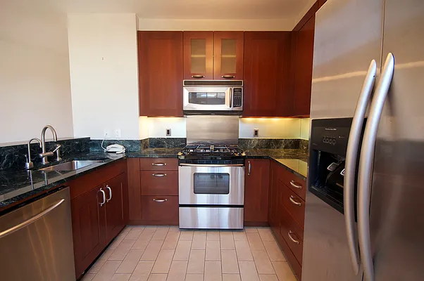 Rented by Lucien Perry | media 18