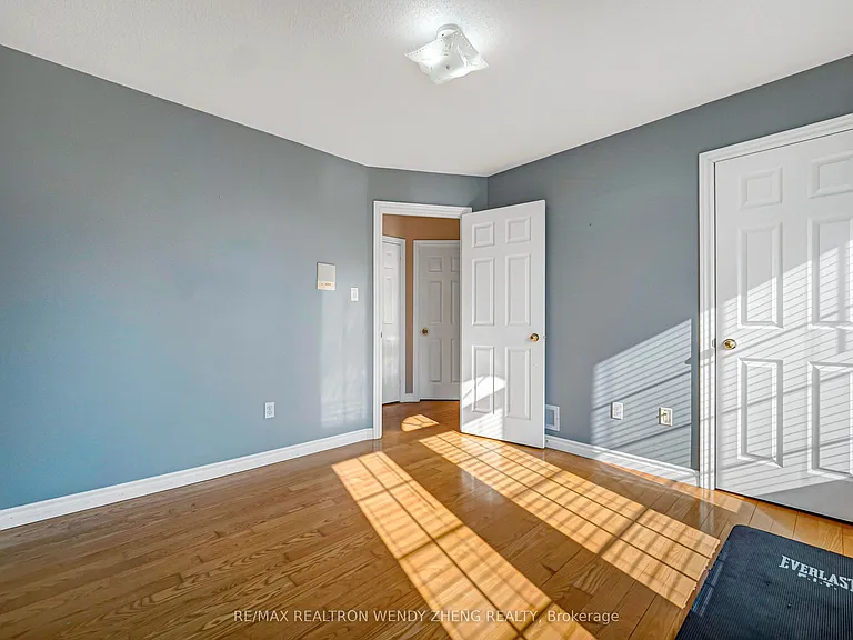 1507 Clearbrook Dr — Photo 35