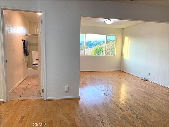 5th image of 4053 Barrett Rd