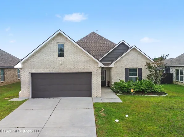 16820 Desmare St, Gulfport, MS 39503