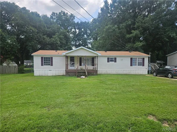 5301 Candlewood Dr, Northport, AL 35473