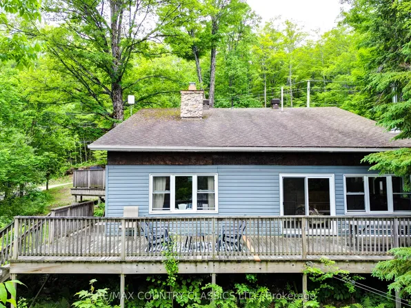 44 B Myers Rd, Hastings Highlands, ON K0L 1C0