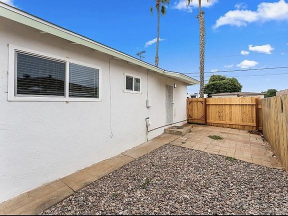 4th image of 981 Elder Ave