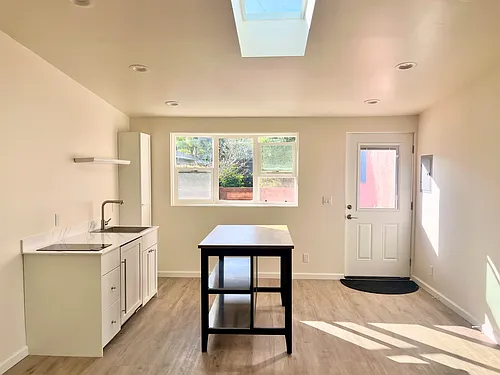 1105 Del Sol Ave Photo 1