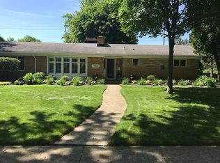 34225 Conroy Ct, Farmington, MI 48335