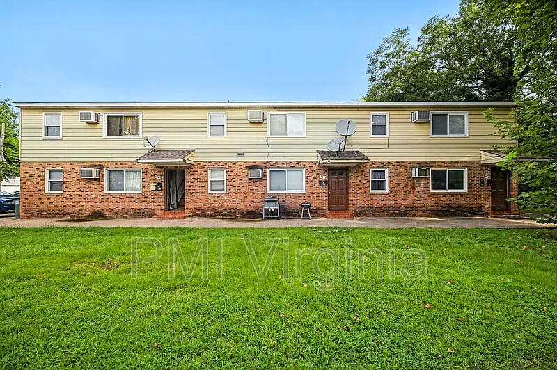 2 bed, 1.0 bath, 750 sqft, $995 — Photo 1