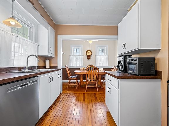 3rd image of 3 Five Bancroft Park