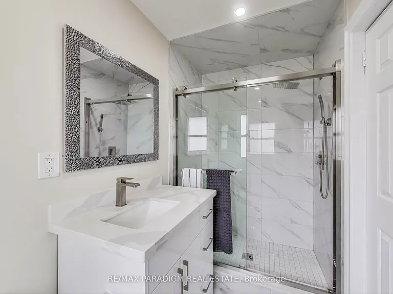 36 Rideout St #UPPER — Photo 8