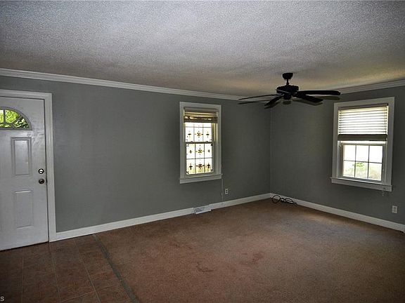 3rd image of 1400 Walnut St