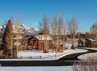 445 W Kings Hwy, Jackson, WY 83001